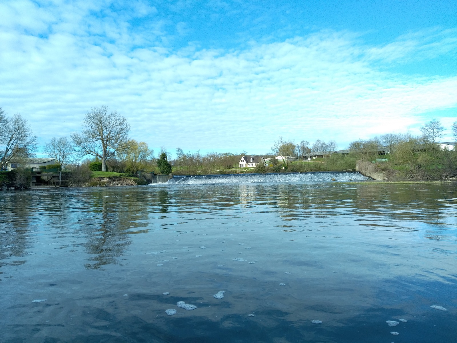 Barrage des claies de Vire vue de l'aval.jpg