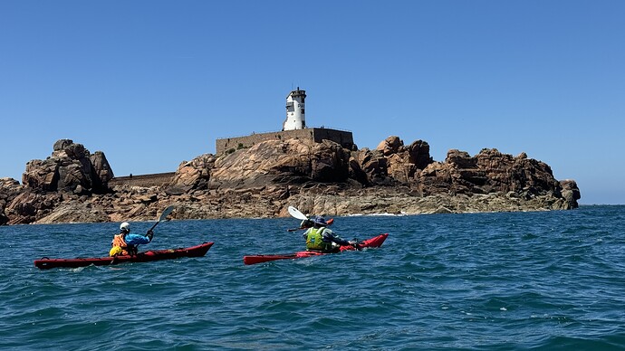 Le Phare du Paon à Bréhat.jpg