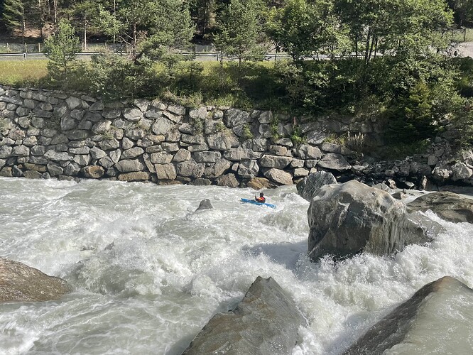 Le premier rapide de la middle Oetz.JPG